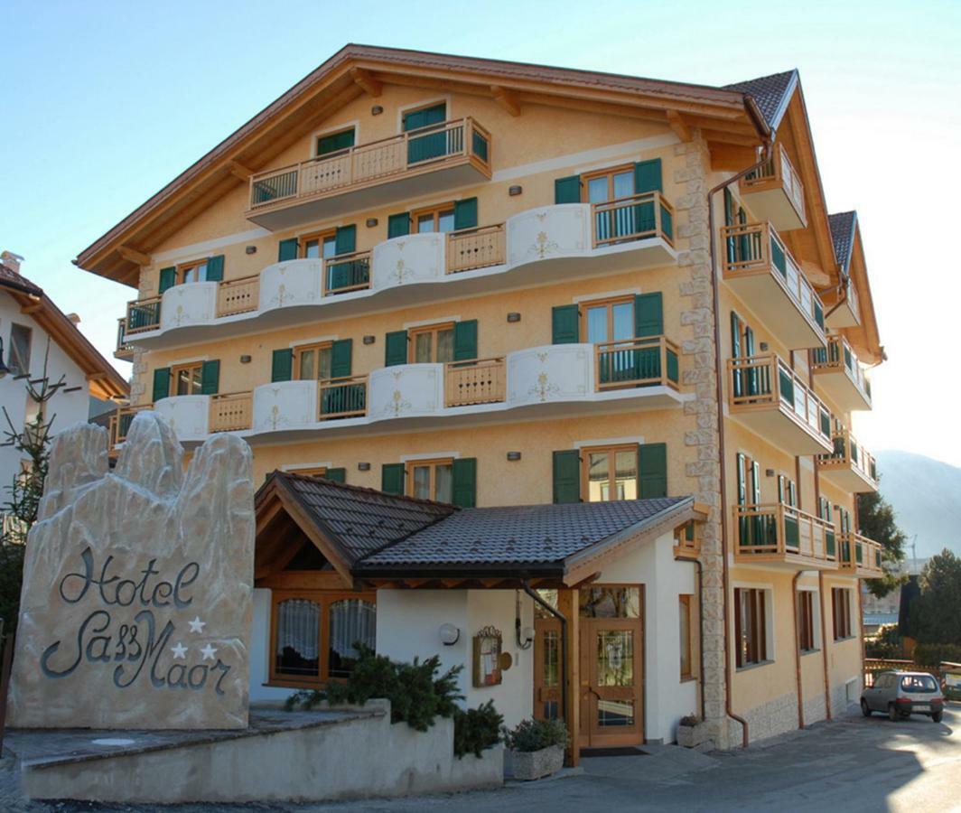 Hotel Sass Maor Fiera Di Primiero Exteriör bild